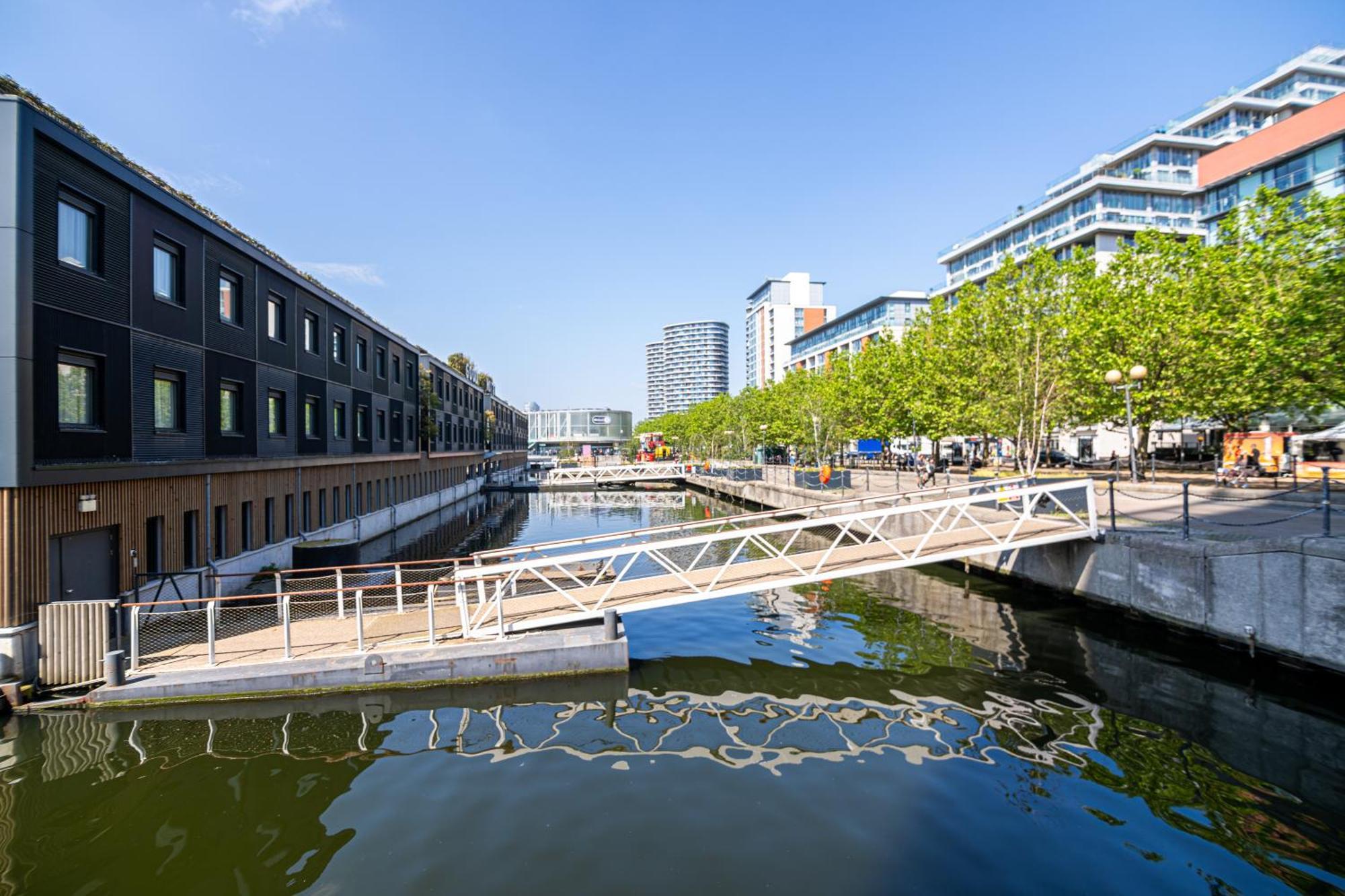 London Excel Waterfront Serenity Leilighet Eksteriør bilde